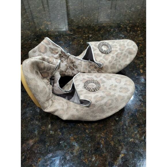 Bayce Gray Women's Close Toe Low Top Slip On Casual Flat Shoes Size US 8.5 - Picture 7 of 9